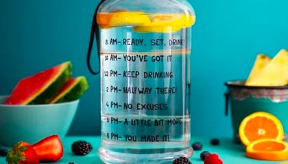 青训机构建立家校合作机制强化学生自律管理，建立健全家校合作机制